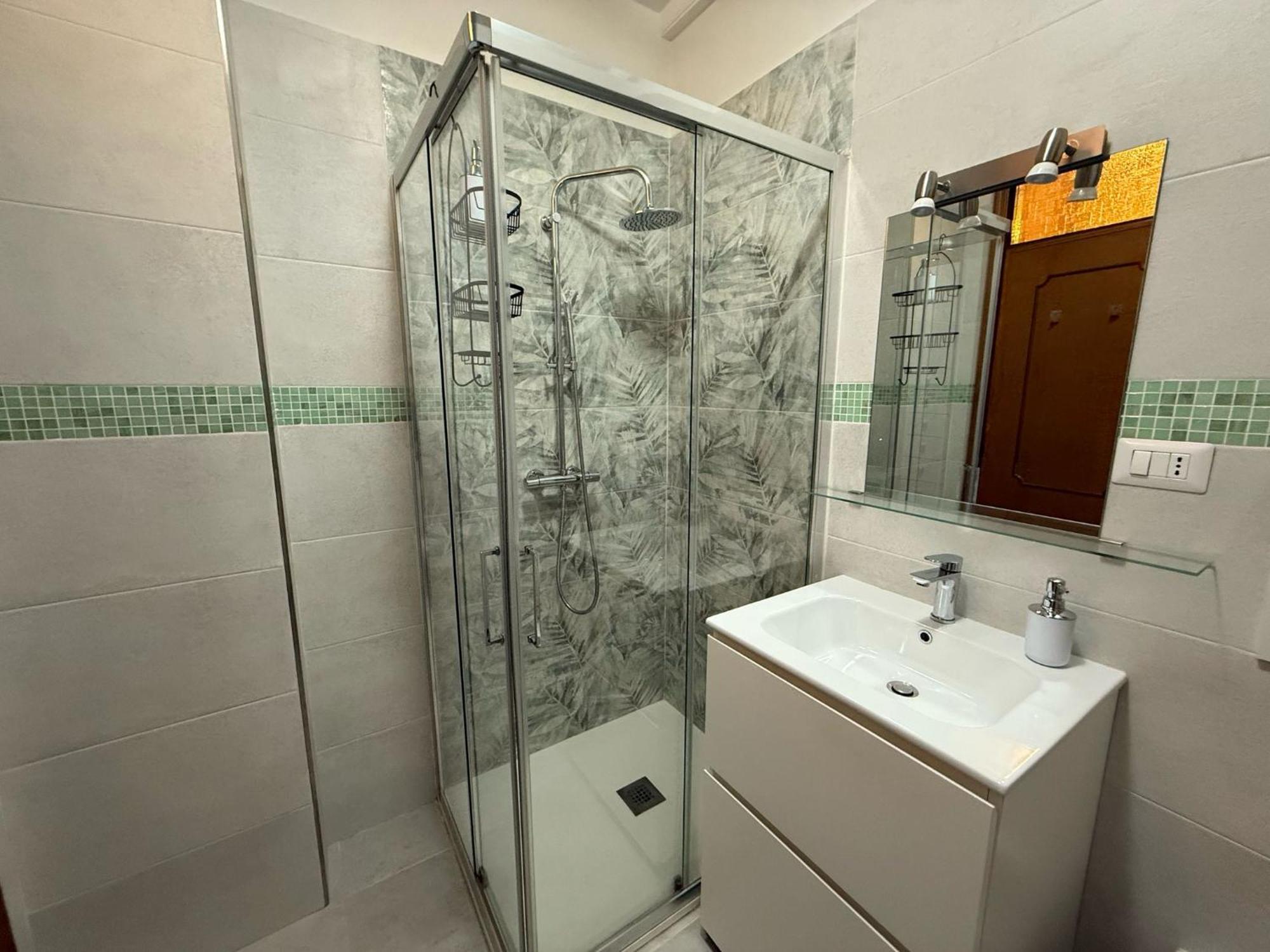 Wh - Appartamento Siccardi In Zona Residenziale Con Posto Auto Sanremo Ngoại thất bức ảnh